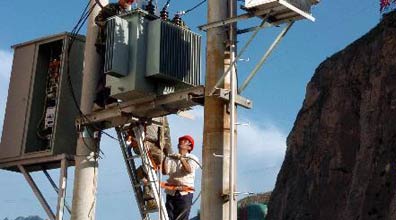 舟曲縣城水退電通